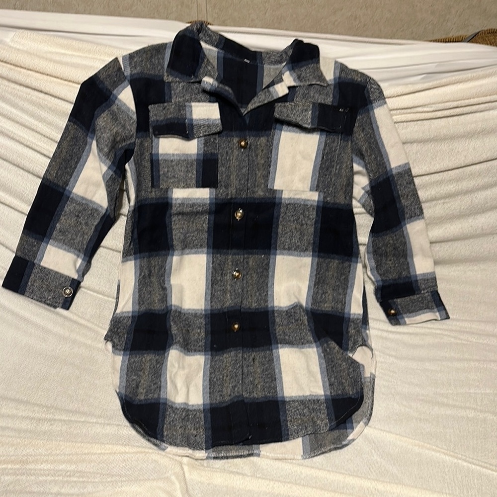 Women’s Plaid Shacket in Blue and White